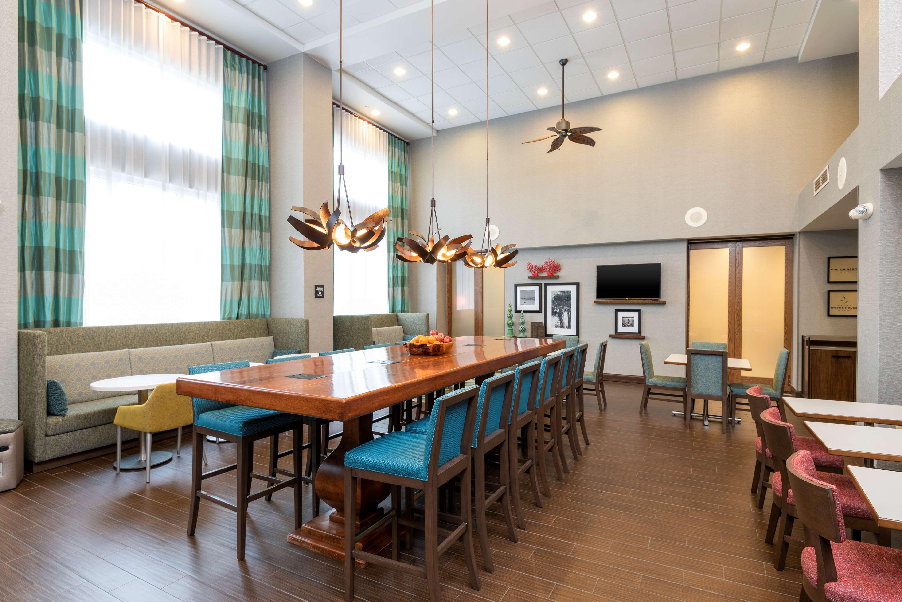 Hampton Inn & Suites Fort Myers-Colonial Boulevard Eksteriør bilde