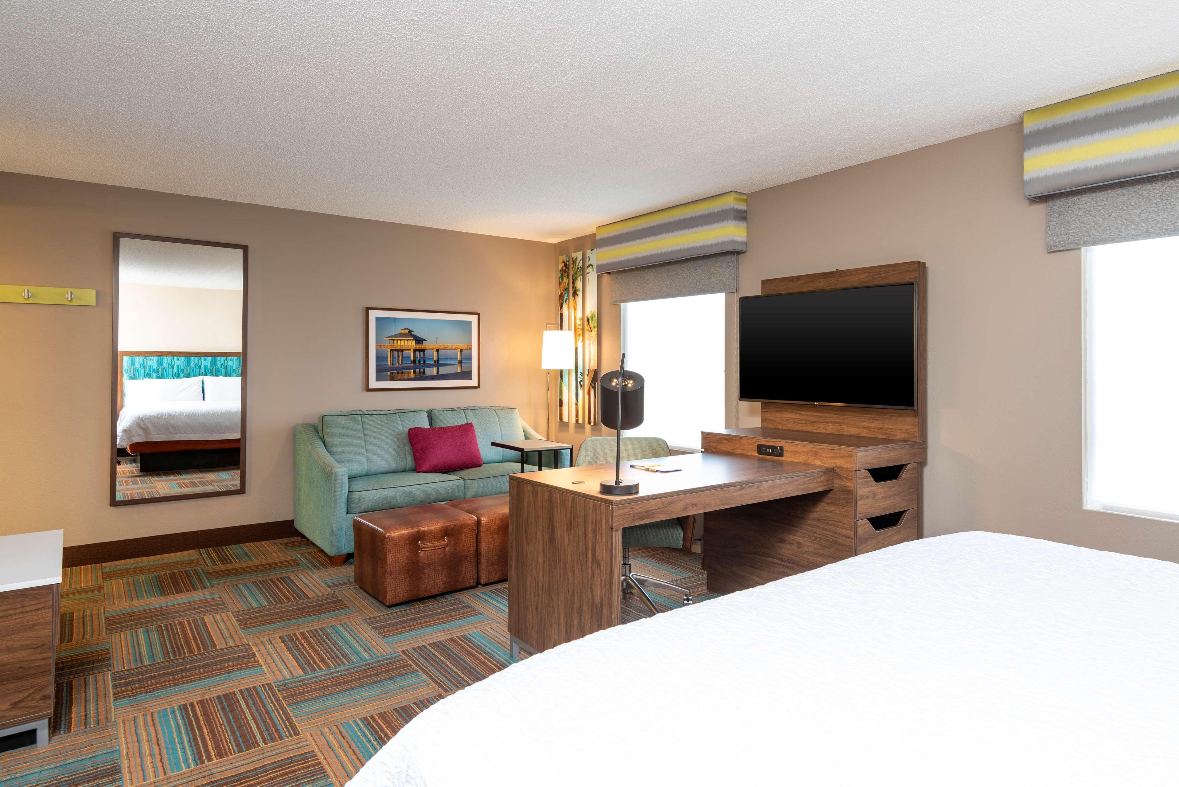 Hampton Inn & Suites Fort Myers-Colonial Boulevard Eksteriør bilde